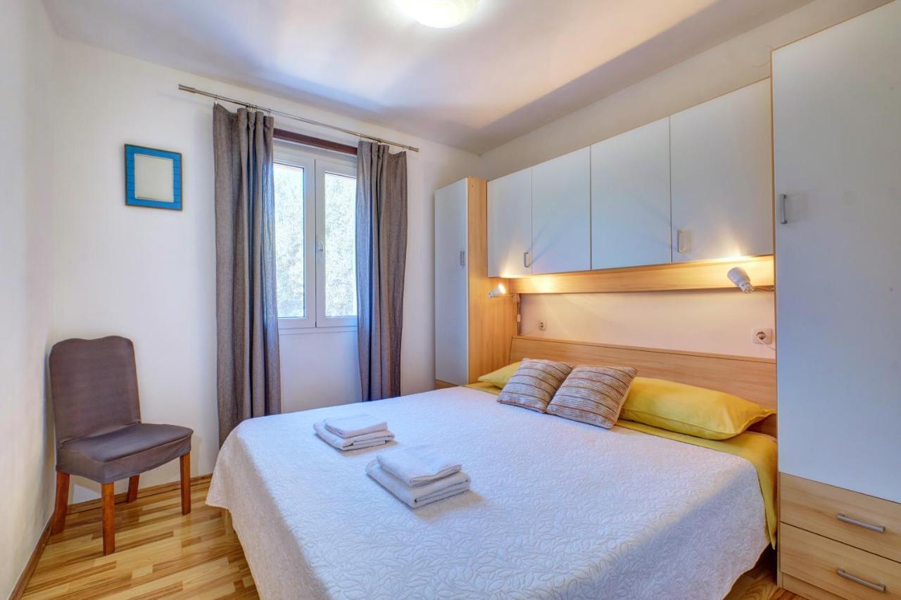 Sven Apartment Veli Losinj Exterior photo
